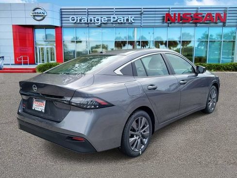 New 2026 Nissan Sentra SL w/ Floor Mat Package FWD image 2