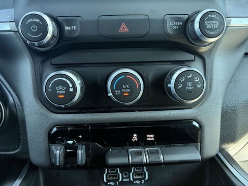 Used 2022 RAM 1500 Big Horn AWD/4WD image 23