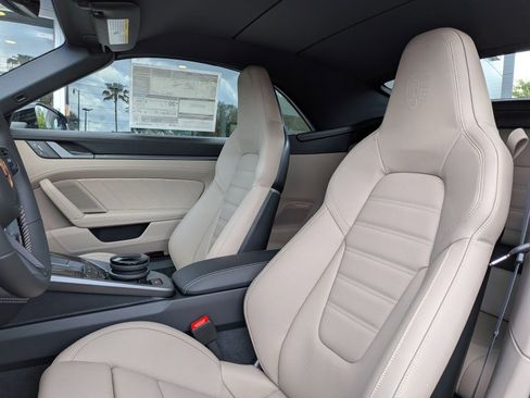 New 2026 Porsche 911 Carrera 4S image 5