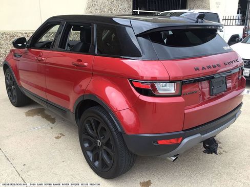 Used 2018 Land Rover Range Rover Evoque SE image 6