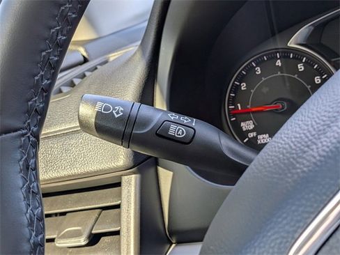 Used 2024 GMC Terrain SLT image 34