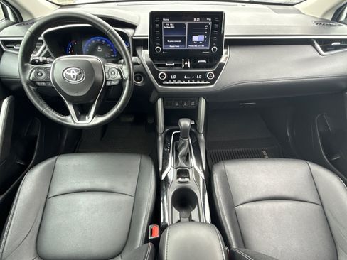 Certified 2022 Toyota Corolla Cross XLE AWD/4WD image 18