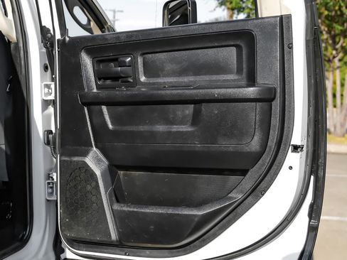 Used 2018 RAM 2500 Tradesman w/ Chrome Appearance Group image 50