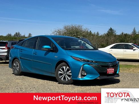 Used 2017 Toyota Prius Prime Advanced w/ Protection Package FWD image 1