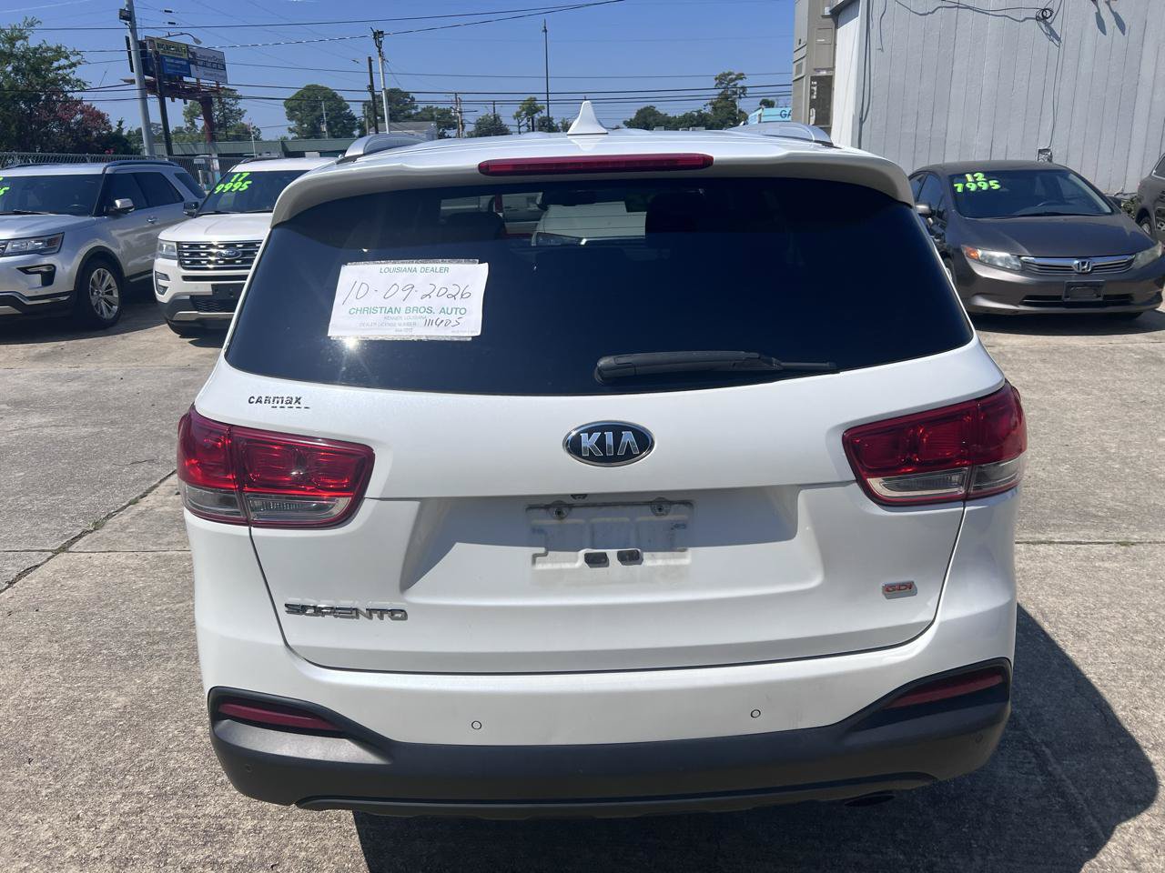 Used 2017 Kia Sorento AWD w/ LX Convenience Package image 4
