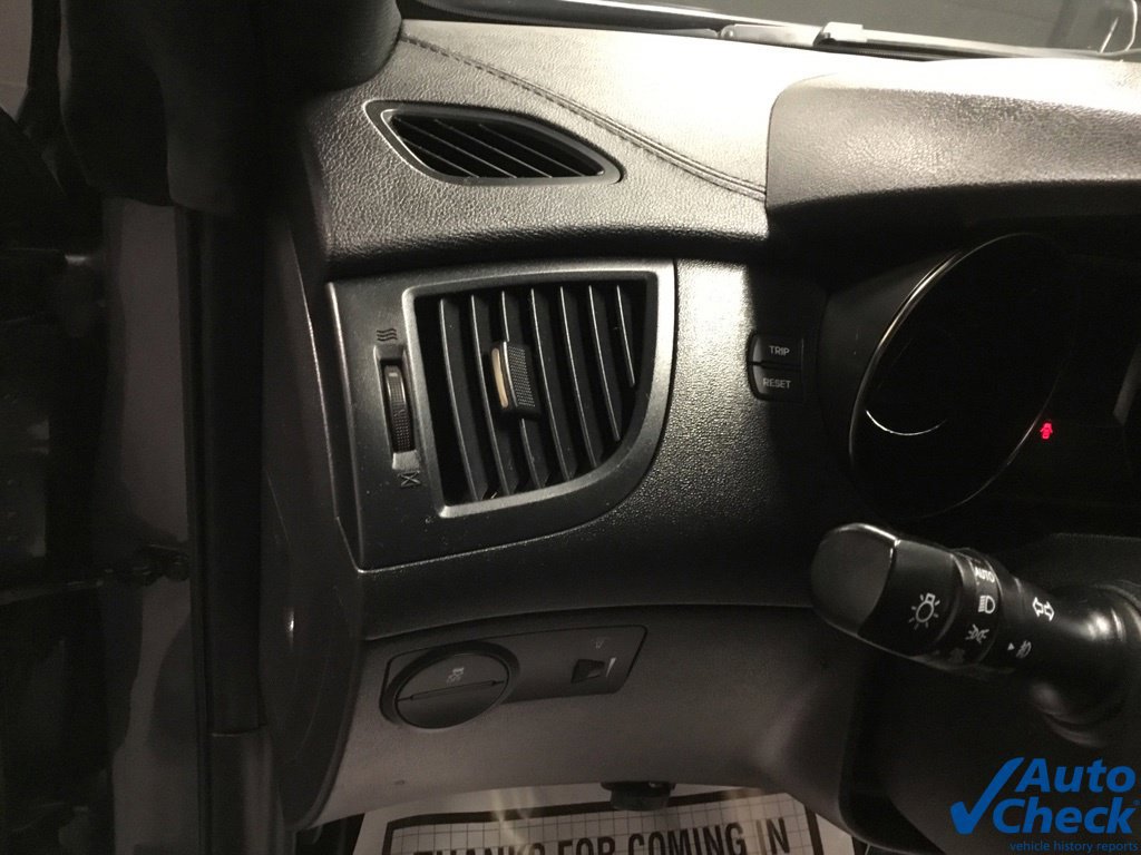 Used 2015 Hyundai Genesis 3.8 RWD image 22
