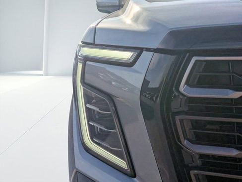 Used 2025 GMC Yukon AT4 Ultimate image 7