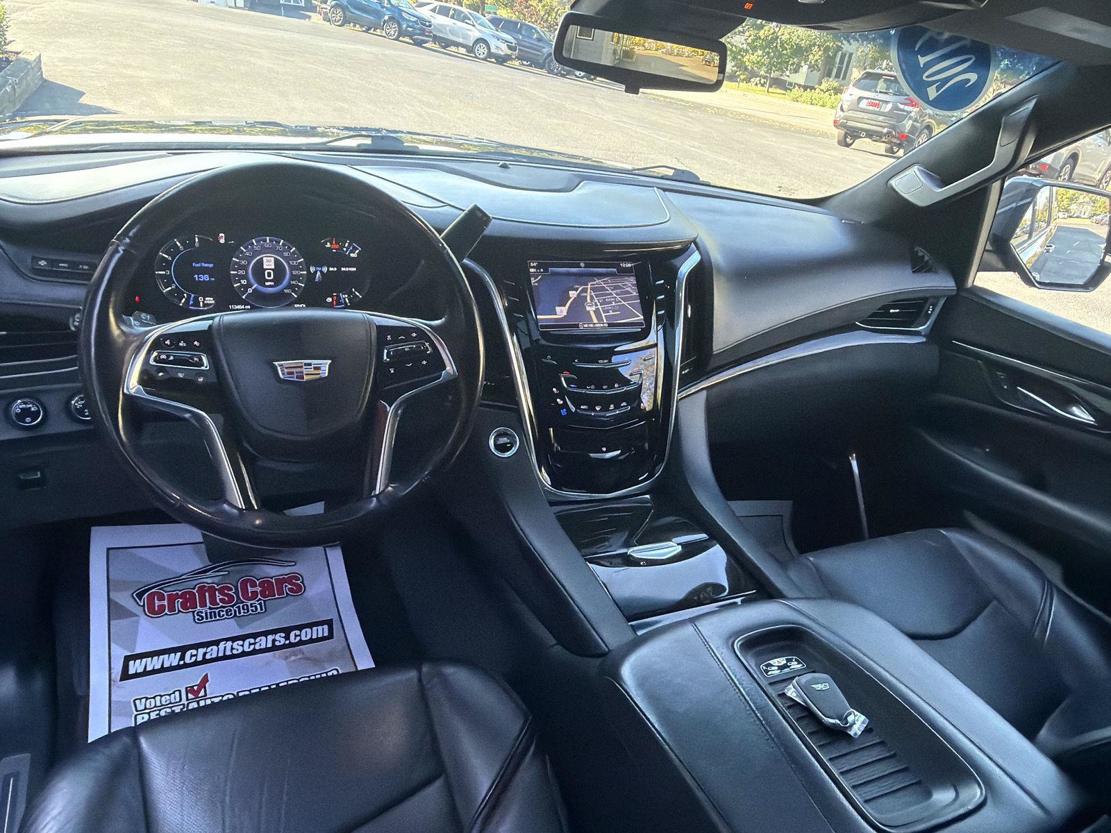 Used 2019 Cadillac Escalade ESV Platinum AWD/4WD image 13