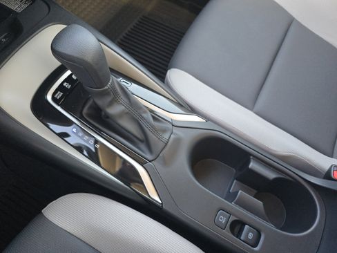 Certified 2025 Toyota Corolla LE image 23