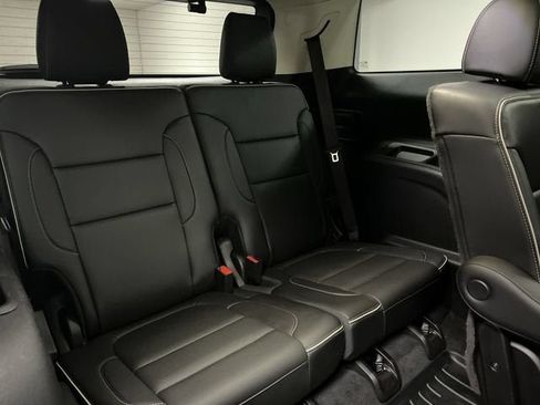 Certified 2022 GMC Acadia Denali w/ GMC Pro Grade Package AWD/4WD image 28