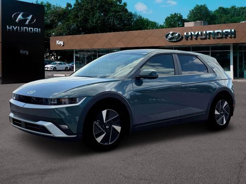 New 2026 Hyundai Ioniq 5 SEL image 2