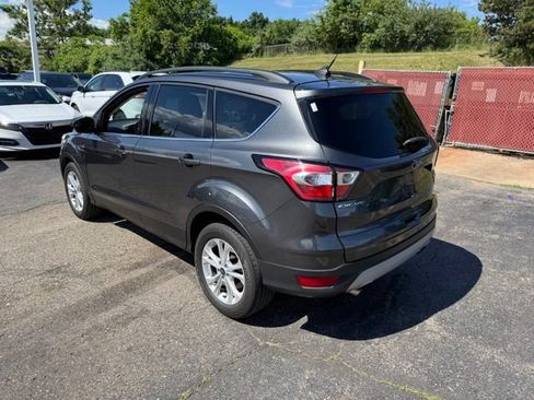 Used 2018 Ford Escape SEL w/ Canadian Touring Package AWD/4WD image 2