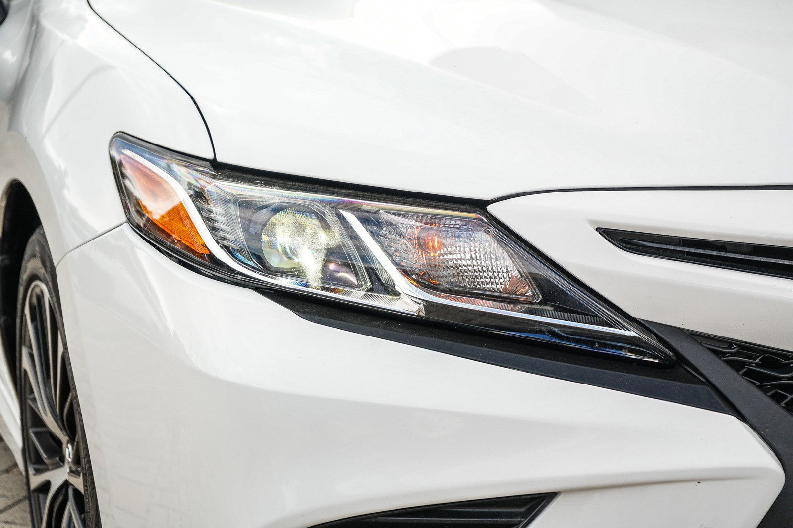 Certified 2020 Toyota Camry SE FWD image 5