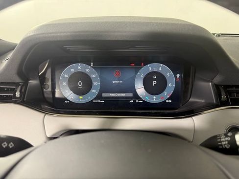 Certified 2026 Land Rover Range Rover Evoque S AWD/4WD image 18
