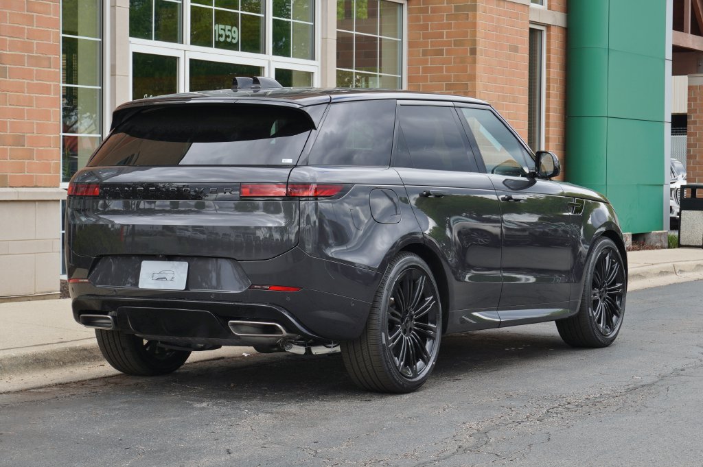 Used 2026 Land Rover Range Rover Sport Dynamic SE AWD/4WD image 6