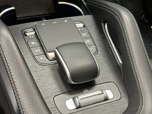 Certified 2024 Mercedes-Benz GLS 450 4MATIC image 34