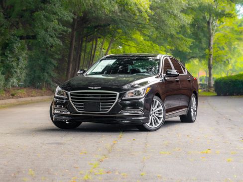 Used 2017 Genesis G80 5.0 Ultimate RWD image 2