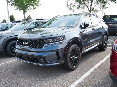 Used 2023 Kia Sorento SX AWD/4WD image 3