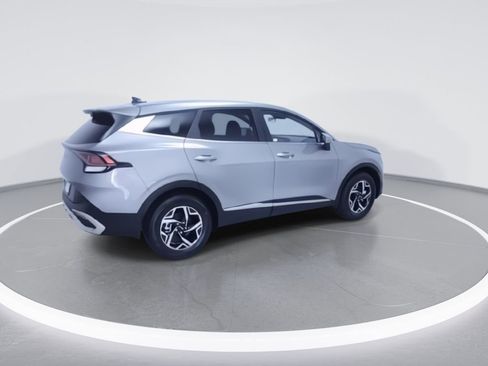 Used 2023 Kia Sportage LX FWD image 7