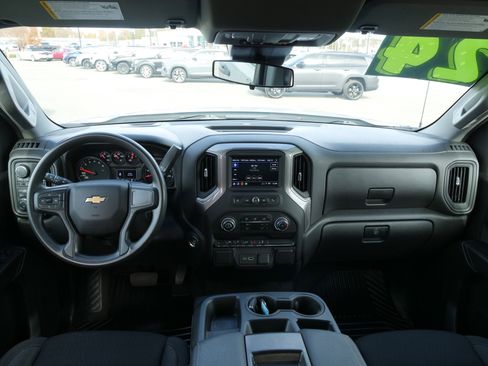 Certified 2024 Chevrolet Silverado 1500 Custom w/ Turbomax Blackout Package image 19