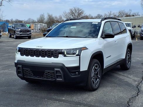 New 2026 Jeep Cherokee Laredo AWD/4WD image 2