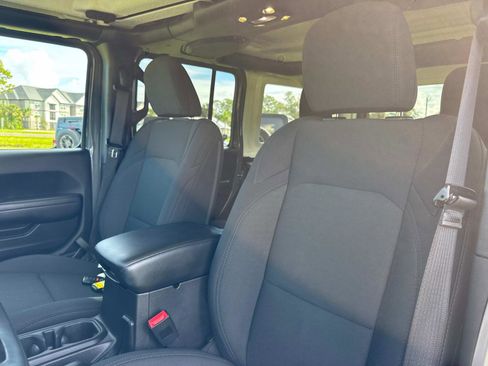 Used 2019 Jeep Wrangler Unlimited Sport S image 20