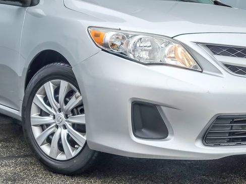 Used 2012 Toyota Corolla LE image 3