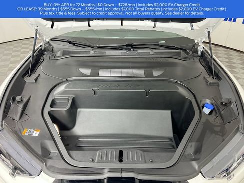 Used 2025 Ford Mustang Mach-E Premium image 32