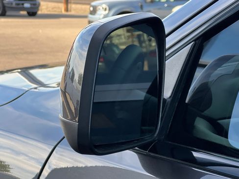 Used 2021 Jeep Grand Cherokee Laredo X image 29