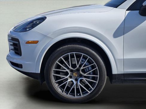 Used 2021 Porsche Cayenne AWD/4WD image 9