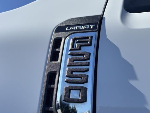 Used 2024 Ford F250 Lariat image 13