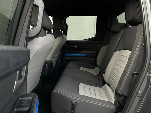 Used 2025 Toyota Tacoma TRD Off-Road image 11