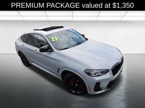 Used 2023 BMW X4 M40i w/ Premium Package image 2