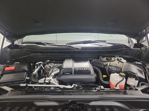 Used 2024 Chevrolet Silverado 1500 ZR2 w/ Technology Package image 31