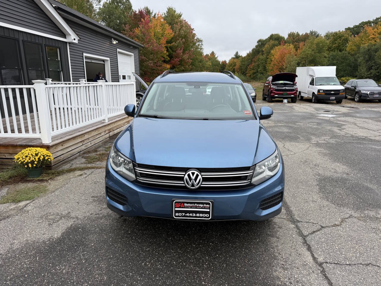 Used 2017 Volkswagen Tiguan S AWD/4WD image 2