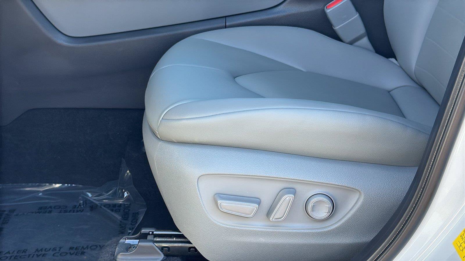 Certified 2026 Toyota Highlander XLE AWD/4WD image 29