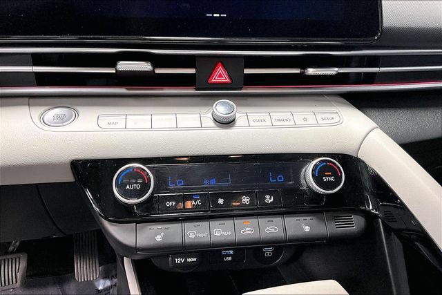 Used 2025 Hyundai Elantra Limited FWD image 5