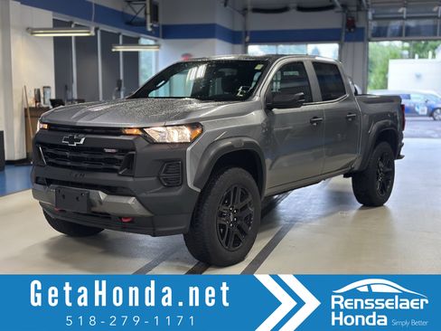 Used 2024 Chevrolet Colorado Trail Boss AWD/4WD image 1