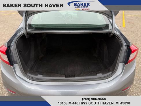 Used 2019 Chevrolet Cruze LT w/ Convenience Package image 7