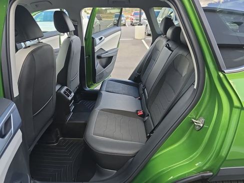 New 2026 Volkswagen Taos SE AWD/4WD image 17