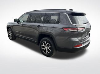 Used 2024 Jeep Grand Cherokee L Limited w/ Luxury Tech Group II video 3