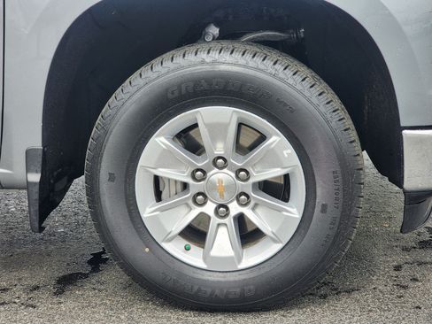 Used 2025 Chevrolet Silverado 1500 LT image 6