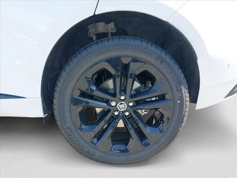 New 2026 Jaguar F-PACE R-Dynamic S image 30