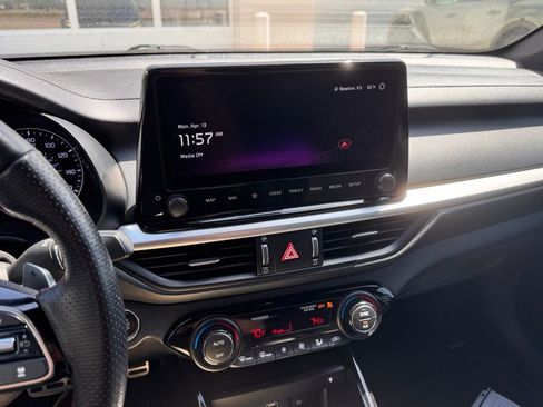 Used 2022 Kia Forte GT w/ GT Technology Package image 12