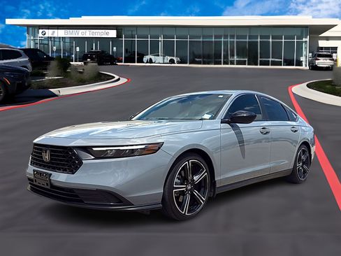 Used 2025 Honda Accord Sport image 1