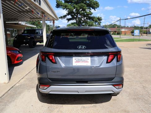 Used 2025 Hyundai Tucson SEL FWD image 7