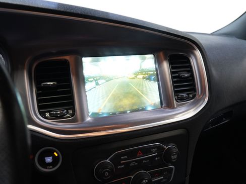 Used 2019 Dodge Charger R/T w/ Blacktop Package image 43