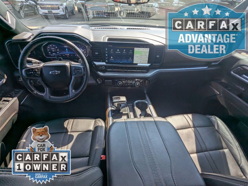 Used 2025 Chevrolet Silverado 1500 High Country w/ Midnight Edition AWD/4WD image 5
