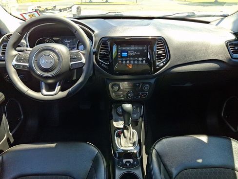 Used 2021 Jeep Compass Latitude w/ Sun and Sound Group AWD/4WD image 16