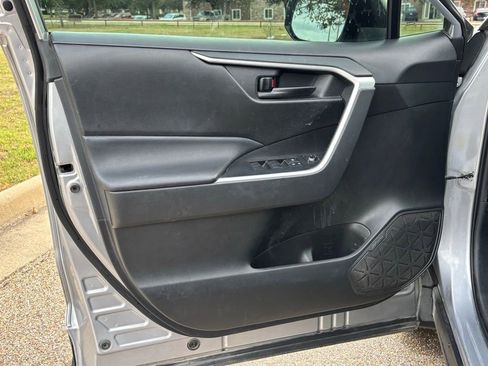 Used 2023 Toyota RAV4 LE image 24